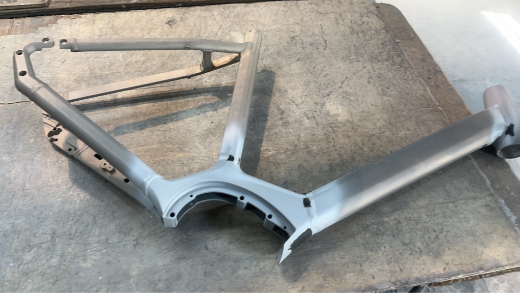 台中金屬表面處理-翔健有限公司/台中噴砂/台中雷雕/台中拋光研磨/台中烤漆/台中金屬加工廠