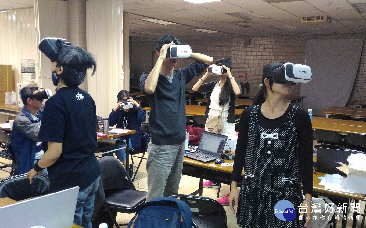 天文教學也可以很動態　VR虛擬實境及投影技術