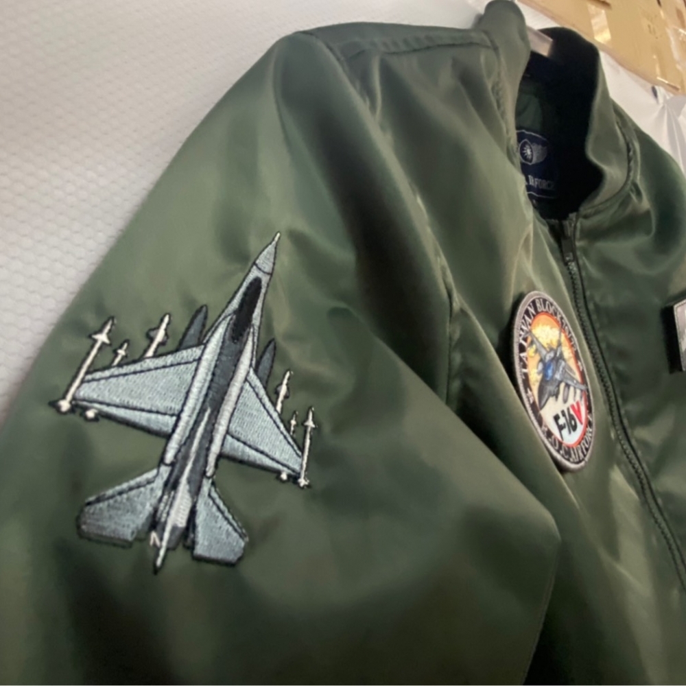 {我愛空軍}  台灣製 空軍F16V 飛行夾克綠  G-MA1-TH29