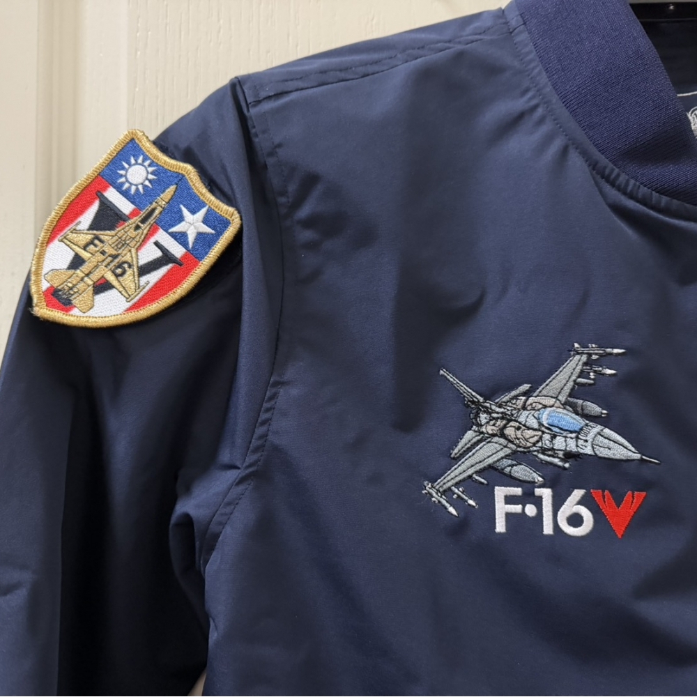TH46C嘎嘎屋 我愛空軍 台灣製 空軍飛行夾克 F16 防風 雙透氣 飛夾 藍色含名牌臂章 G-MA1-TH46C
