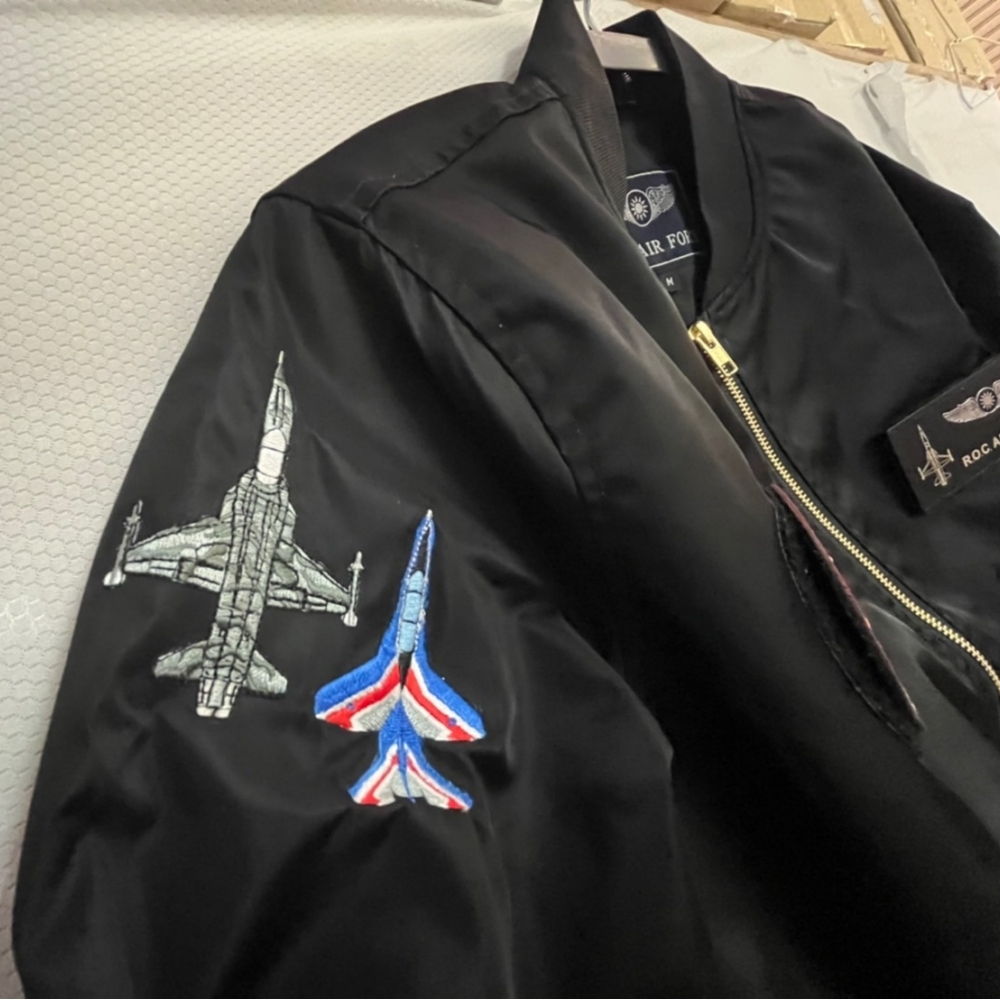 TH42B【我愛空軍】 台灣製 空軍高教機&F-5E 飛行夾克 防風雙透氣飛行夾克 薄夾克 飛夾 綠色G-MA1-TH42B