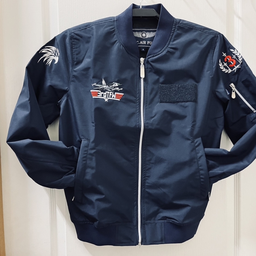 TH52【我愛空軍】  台灣製 空軍IDF 飛行夾克 薄外套 防風 雙透氣 飛夾 三聯隊 蒼鷹 藍色 G-MA1-TH52