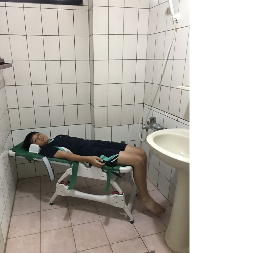 洗澡床(附輪子)