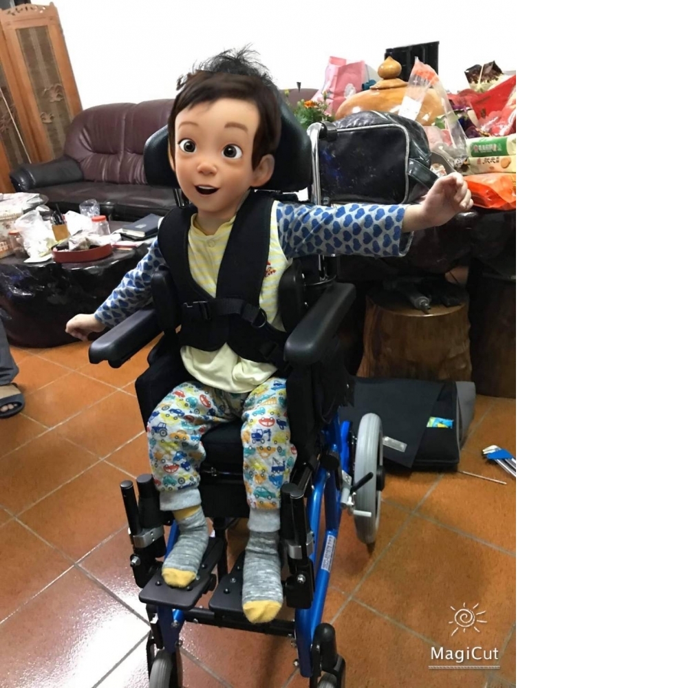 兒童量製輪椅(模組化量身訂製款)    