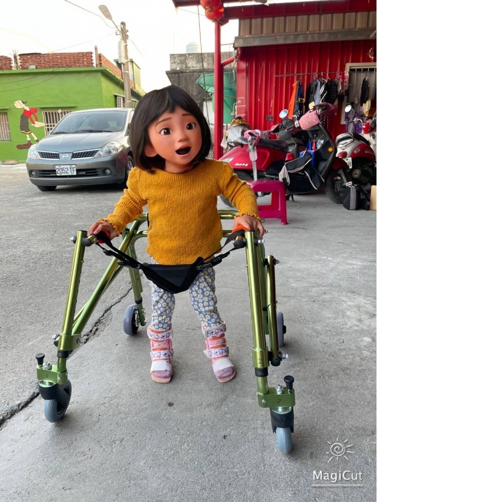 姿勢控制型助行器大輪版(量身成長型)