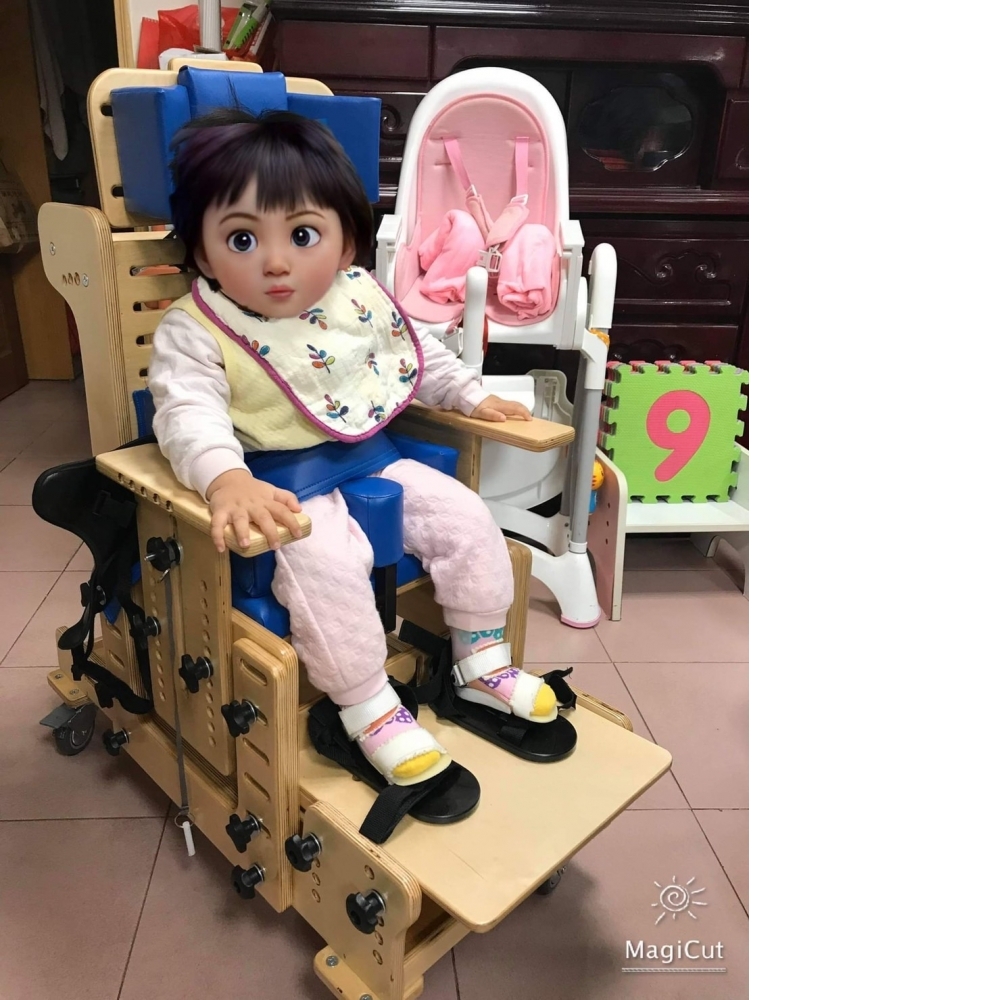 漢翔木製課用擺位椅