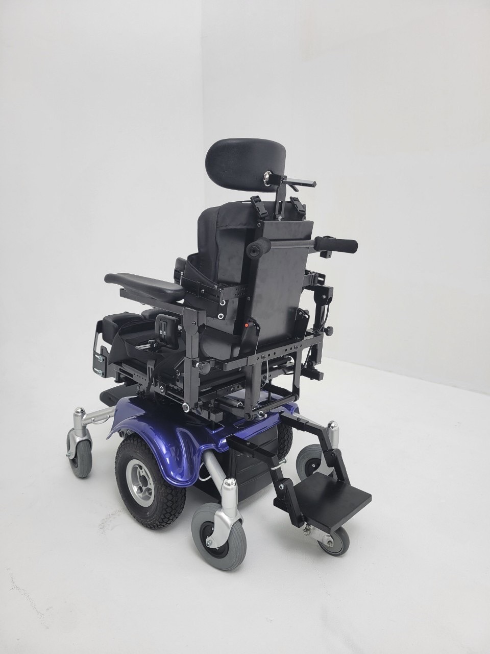 站立式電動輪椅