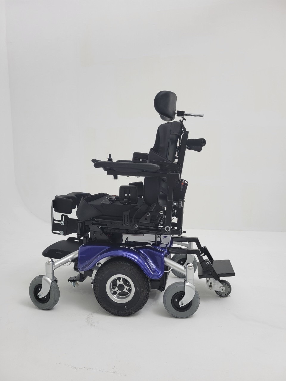 站立式電動輪椅