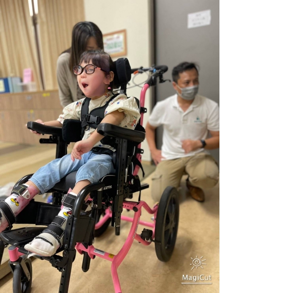 康揚擺變袋鼠 擺位輪椅c款