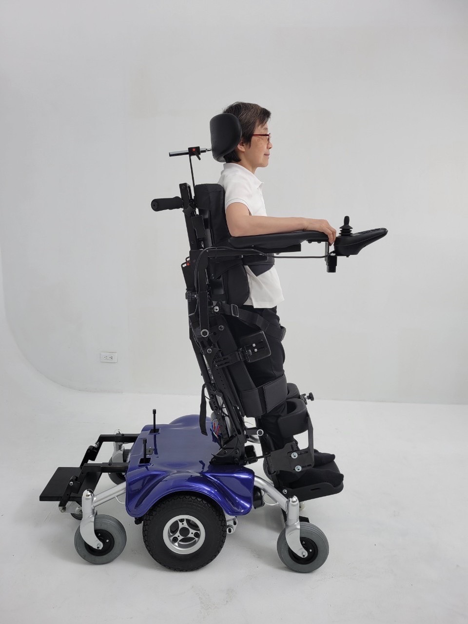 漢翔站立加後躺型電動輪椅式 富宥