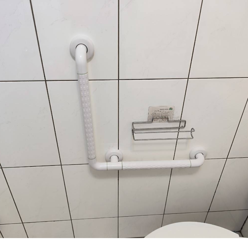 浴室無障礙扶手