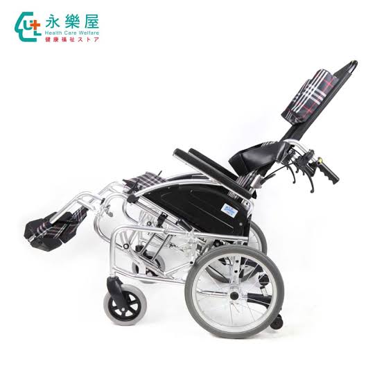 租空中傾倒電動輪椅(3)