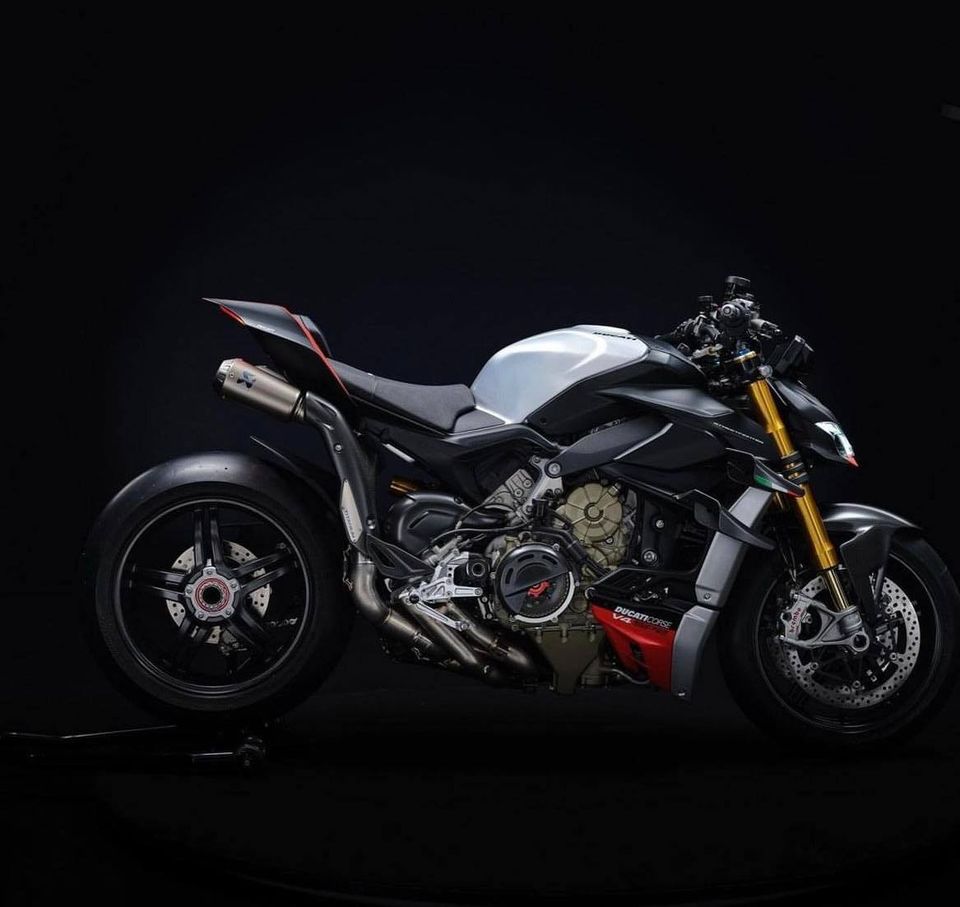 DUCATI Streetfighter V4 SP2 配置 motocorse+akrapovic